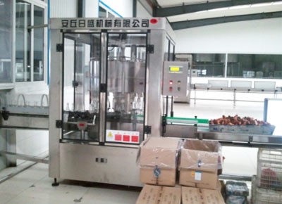 全自動(dòng)酒水灌裝生產(chǎn)線(xiàn)